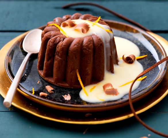 Entremets chocolat-châtaigne, crème anglaise à la clémentine