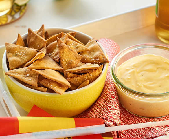 Nachos, sauce au fromage