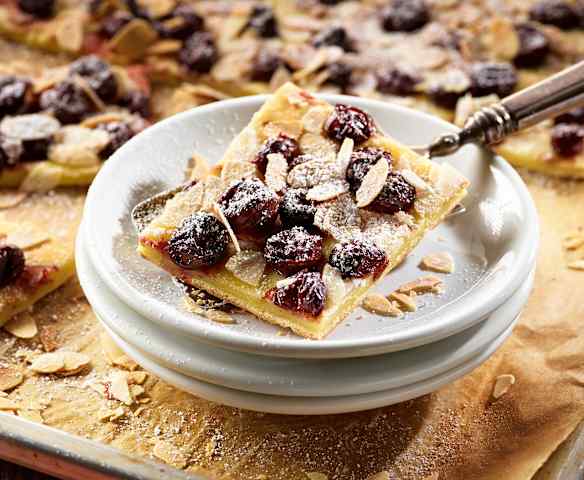 Kirschpfannkuchen vom Backblech