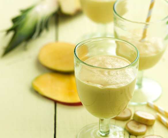 Smoothie de manga e ananás