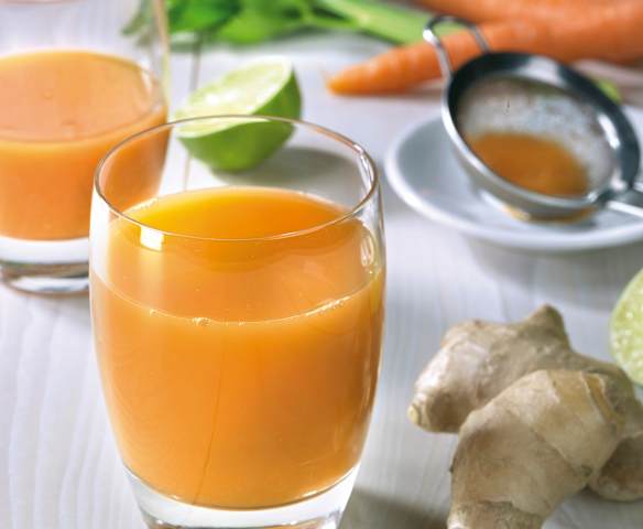 Frullato rinfrescante di carote e zenzero