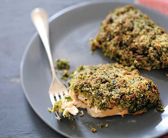 Pavés de truite en croûte d'amande et herbes