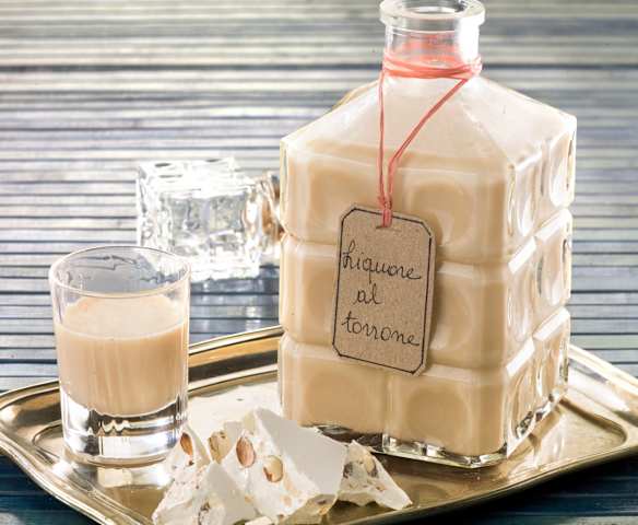 Liquore al torrone