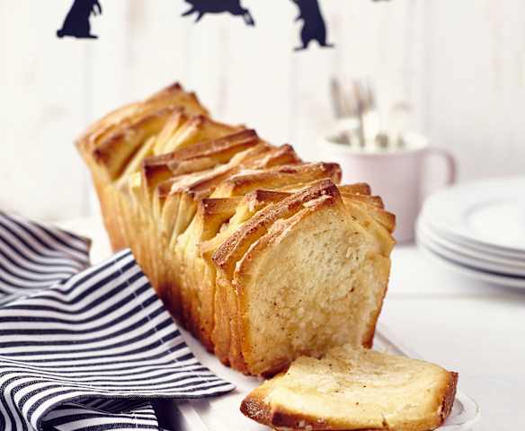 Hefezupfbrot mit Zimt