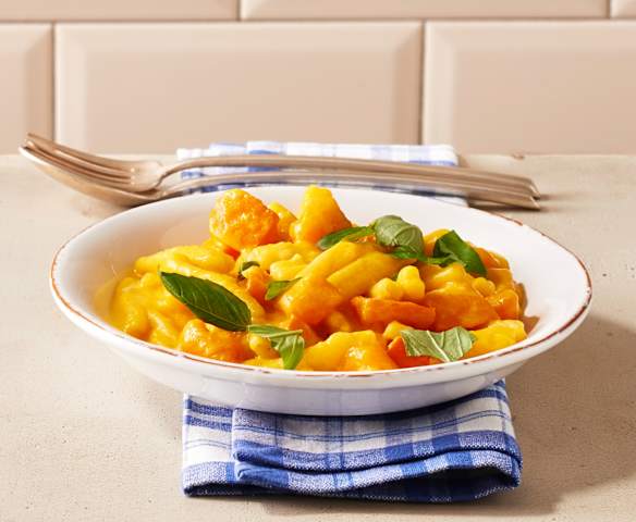 Pasta mit Gorgonzola-Kürbis-Sauce