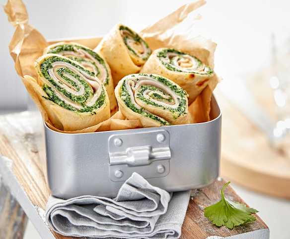 Spinat-Frischkäse-Pfannkuchen-Wrap Spinat-Frischkäse-Pfannkuchen-Wrap