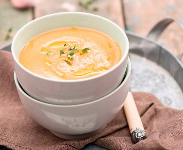 Zupa krem z pieczonego bakłażana i czosnku