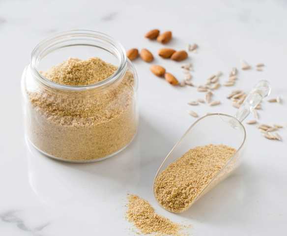 Amestec de semințe și migdale crude