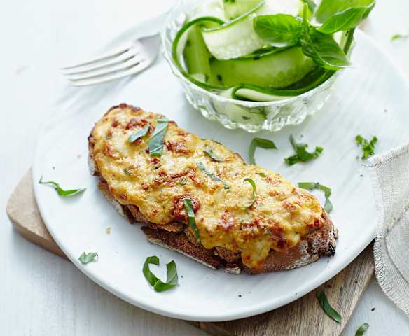 Pastinaken-Salbei-Sticks