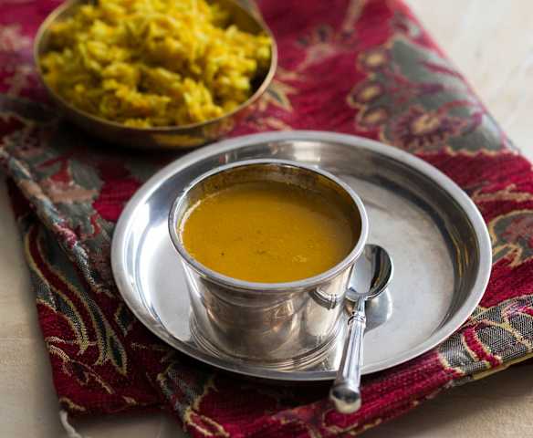 Curried chicken rasam