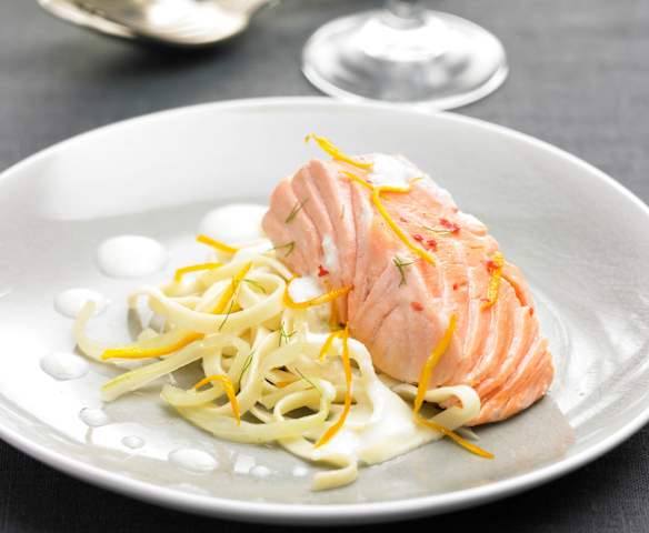 Pavé de saumon et son fenouil confit à l'orange