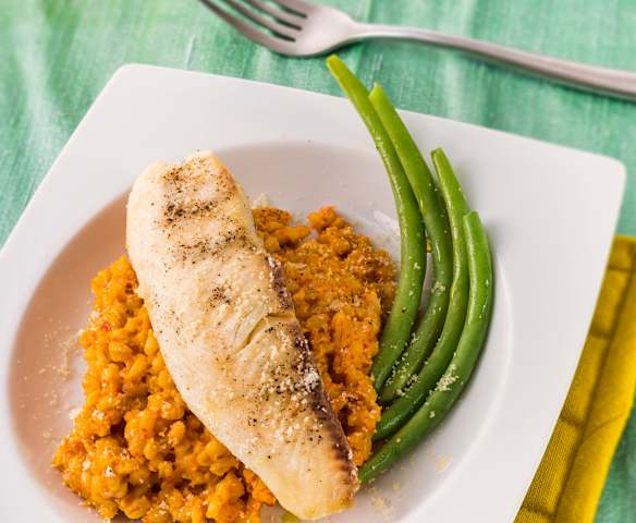 Risotto falso de cebada con pescado blanco