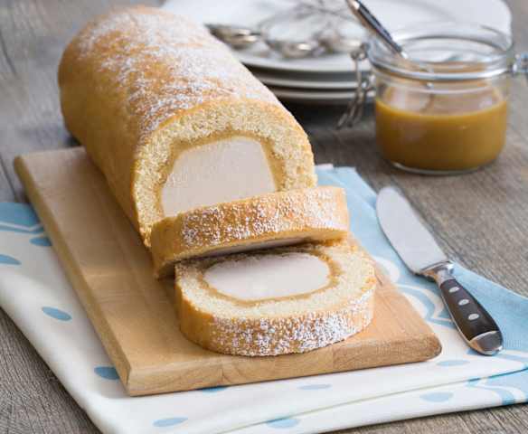 Rotolo di gelato alla banana e caramello