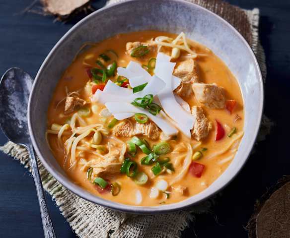 Hähnchen-Kokos-Suppe