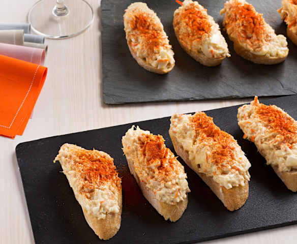 Tosta de surimi y atún