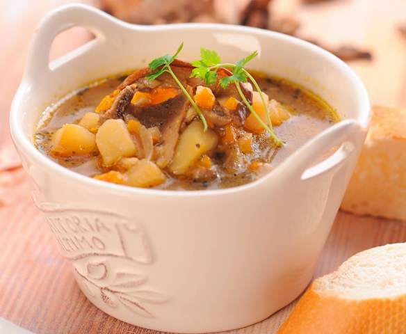 Zuppa di patate e funghi