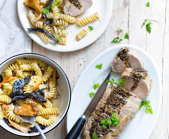 Filet mignon farci, pâtes aux champignons