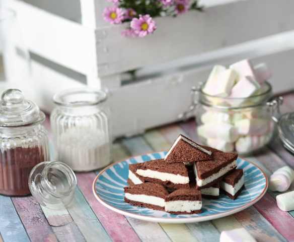 Tortine alla crema di latte (di Erica Liverani)