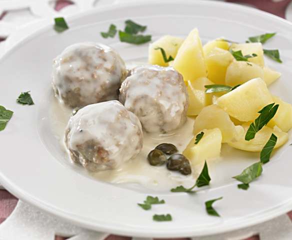 酸豆酱肉丸配土豆