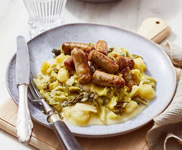 Wirsing Untereinander mit Nürnberger Bratwürstchen