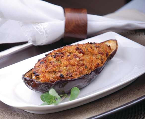 Bakłażany nadziewane kaszą kuskus