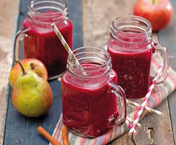 Shake z pieczonego buraka i owoców