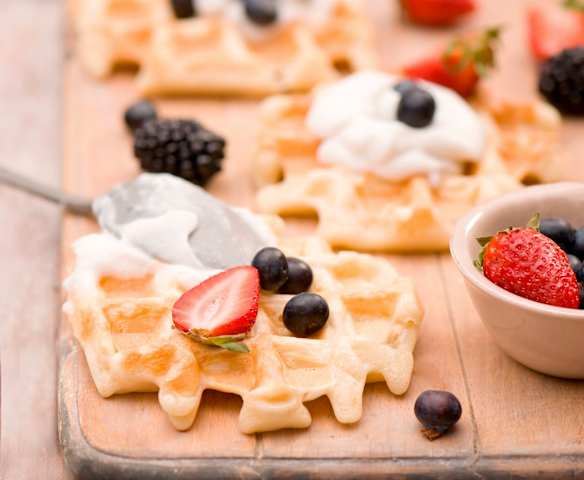 Gofry wegańskie z kokosową śmietanką