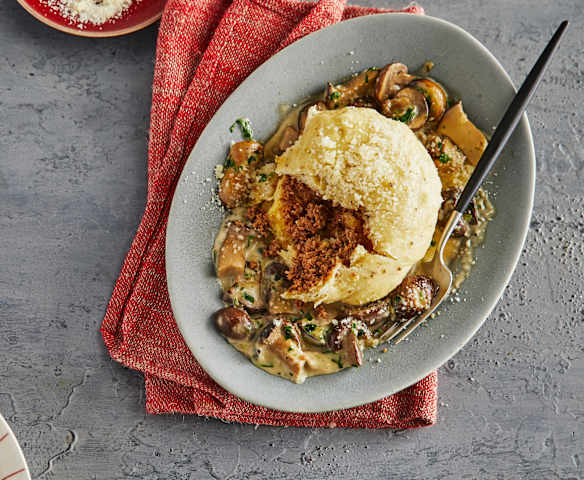 Herzhafte Germknödel