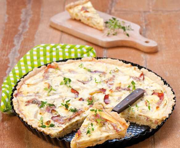 Tarta z szynką i fasolką szparagową