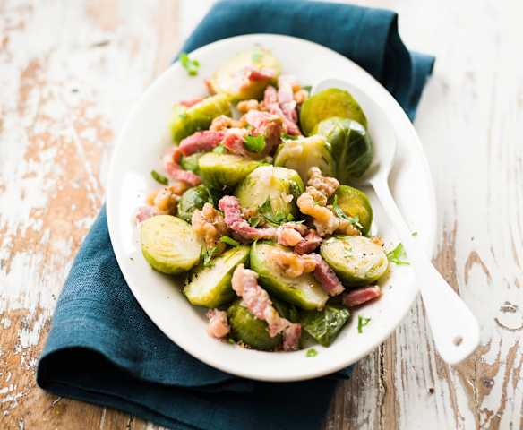Choux de Bruxelles, lardons et noix
