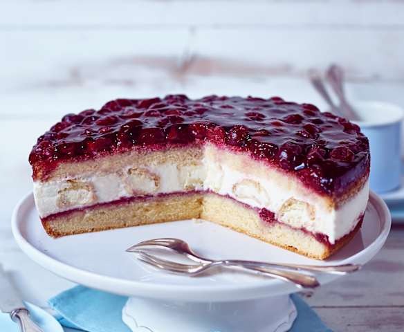 Kirsch-Windbeutel-Torte Kirsch-Windbeutel-Torte