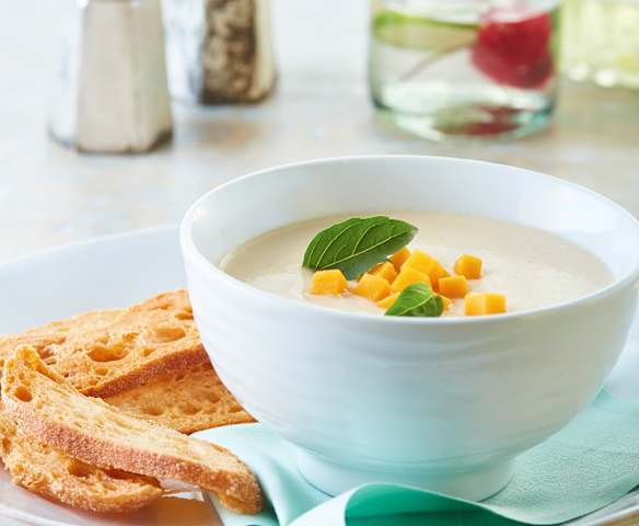 Velouté de coliflor y queso cheddar