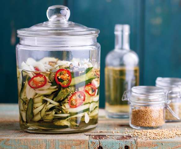 Pickles de pepino picantes Pickles de pepino picantes