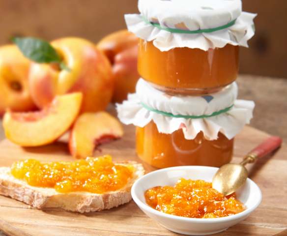 Confettura di pesche