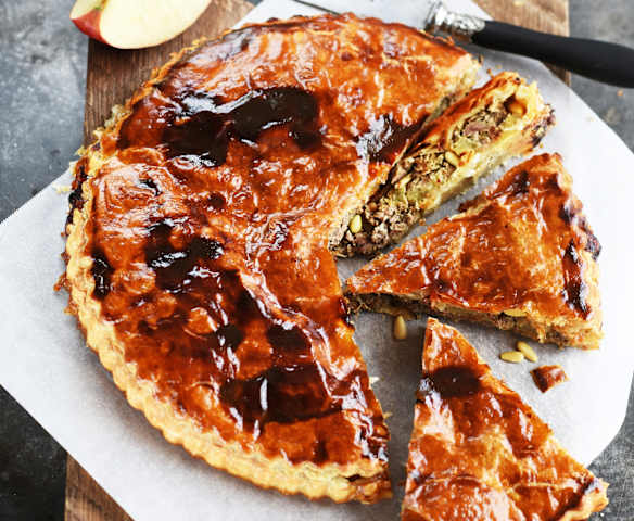 Tourte de canard aux fruits épicés