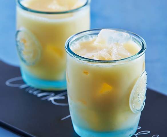 Agua de avena y manzana