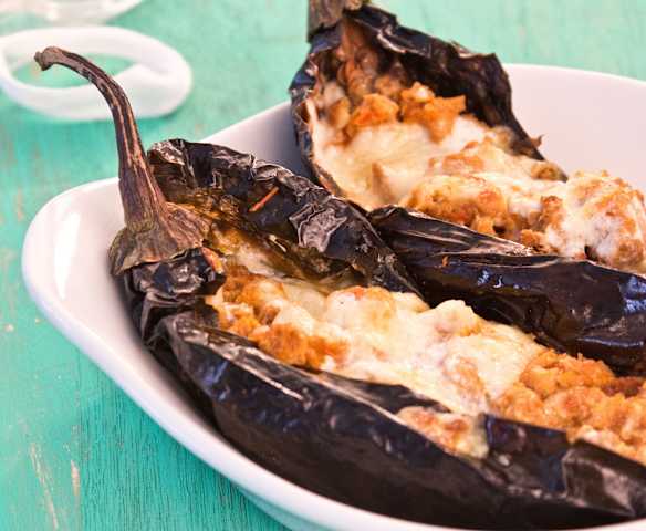 Chiles rellenos de soya