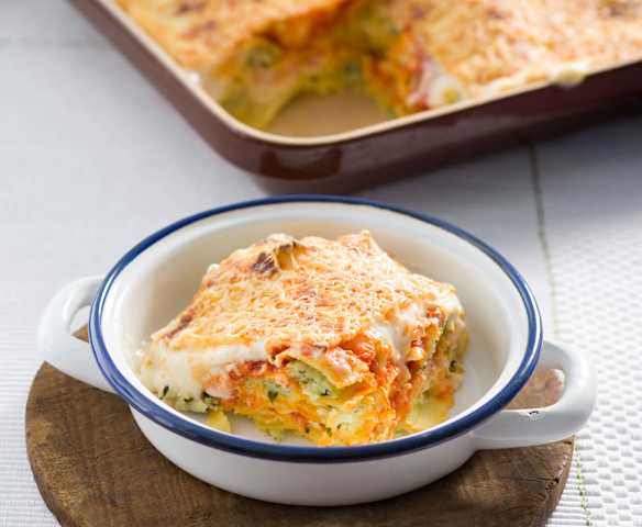 Lasaña de raviolis con requesón y jamón
