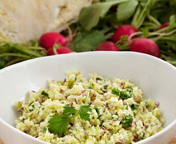 Ensalada de rabanitos y repollo