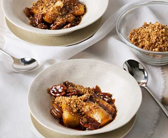 Plátanos al estilo Foster con crumble
