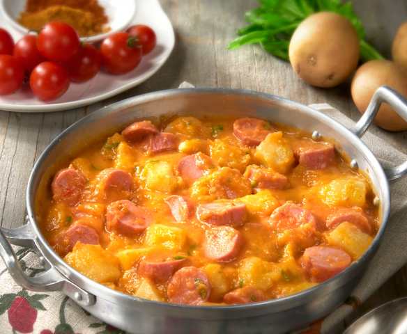 Wurstel e patate speziate