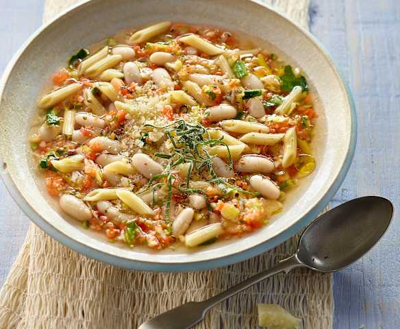 Minestrone mit Cannellini-Bohnen
