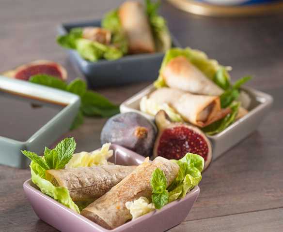 Nems de confit de pato con salsa agridulce de higos