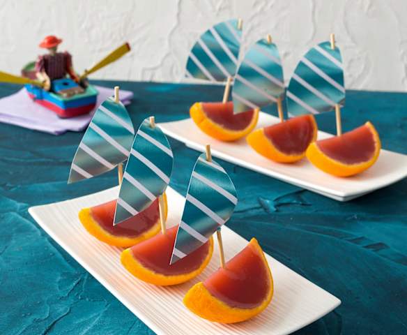 Strawberry jelly boats