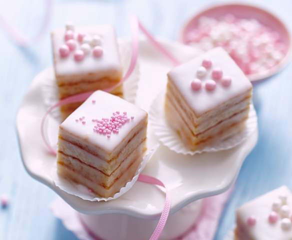 Petit fours Petit fours