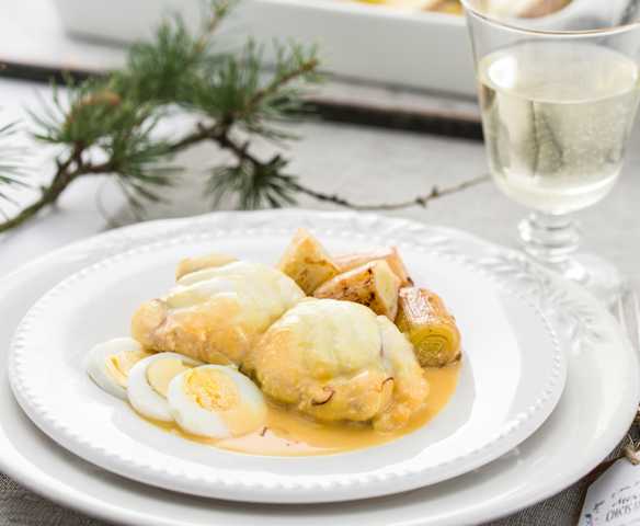 Rape en salsa de puerros al azafrán