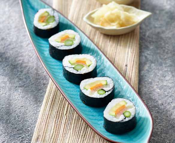 Vegetarische Sushi-Rolle Vegetarische Sushi-Rolle