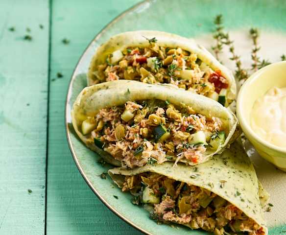 Crepes de sapateira com legumes