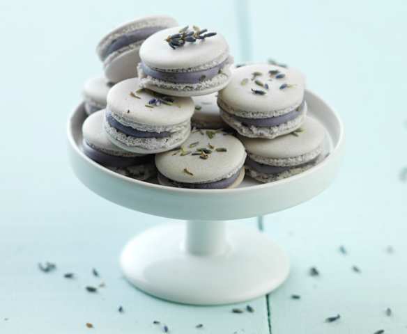 Macarons com creme de lavanda