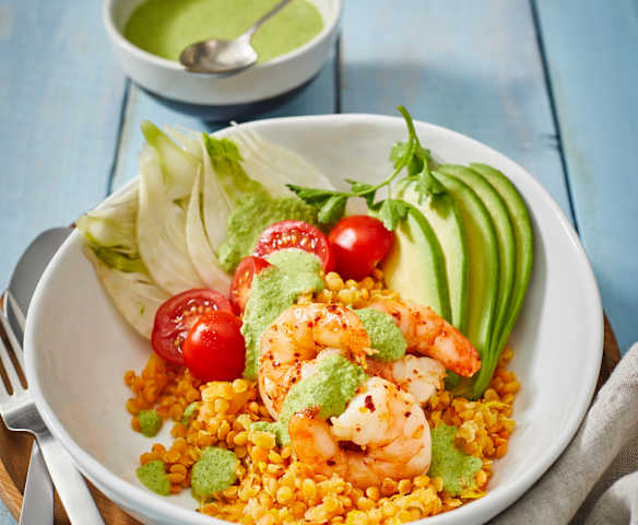 Linsen-Garnelen-Bowl mit Kräutersauce